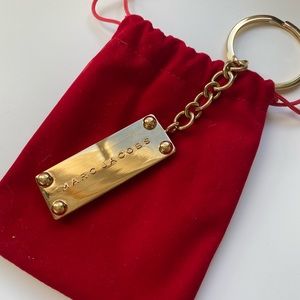 Marc Jacobs Key Ring Purse Charm in Gold